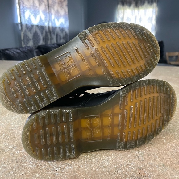 Dr. Martens Women’s Boots - Picture 3 of 8